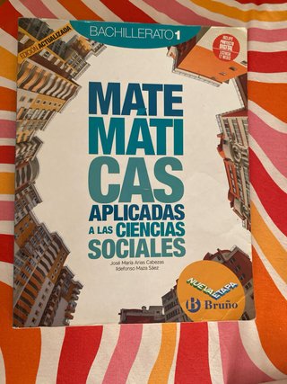 Libros de 1ro bachillerato Colegio Gredos San Dieg