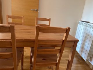 Tavolo da pranzo in legno