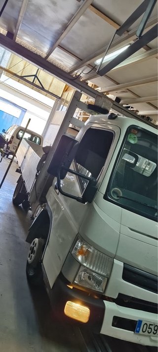 Camión mitsubishi 2020