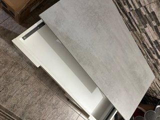 Tocador Vassagle Madera y Metal Y de regalo mesa.
