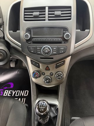 Chevrolet Aveo 5p 2012 LS