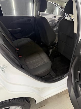 Chevrolet Aveo 5p 2012 LS
