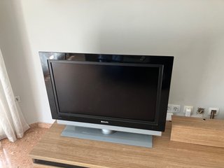 TV Philips Cineos Negra y Plateada