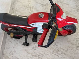 Moto Eléctrica Infantil Roja con Cargador