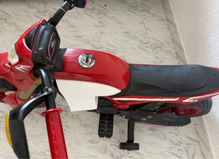 Moto Eléctrica Infantil Roja con Cargador