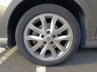 Renault Laguna III  2.0 16V