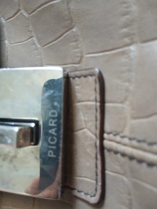 Bolso pequeño piel cocodrilo beige