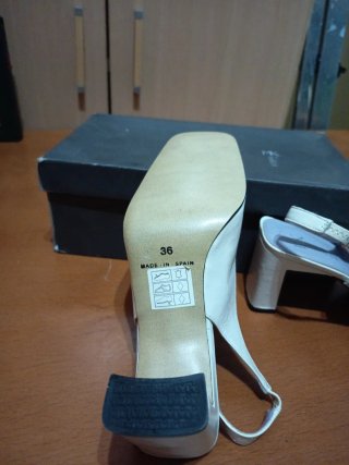 Zapatos tacón destalonados PK beige