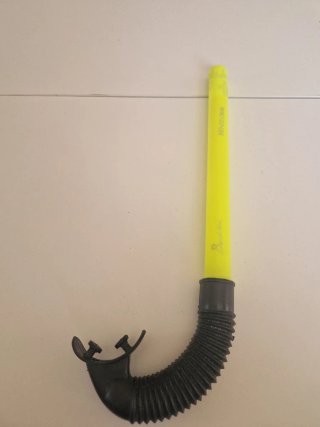 Tubo de buceo fluorescente