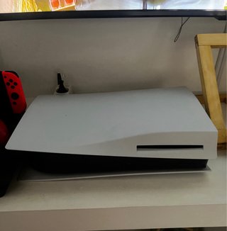 Consola PlayStation 5 con mando