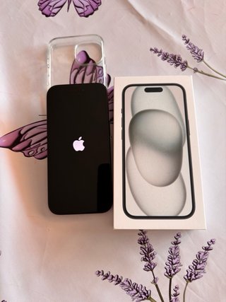 iPhone 15 + Funda y Protector (2 meses uso)