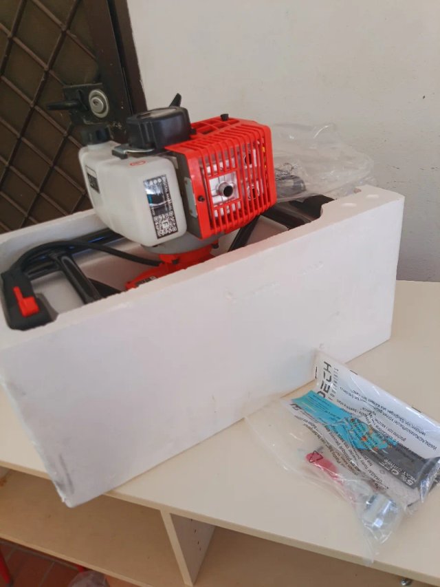 Trivella professionale per terreno.