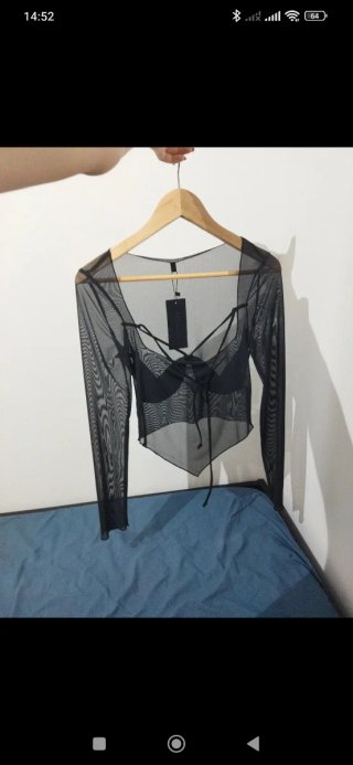 Top corto fiesta negro
