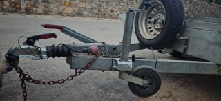 Remolque plataforma coche