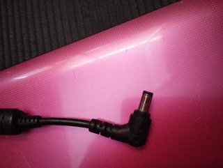 Portátil ASUS rosa
