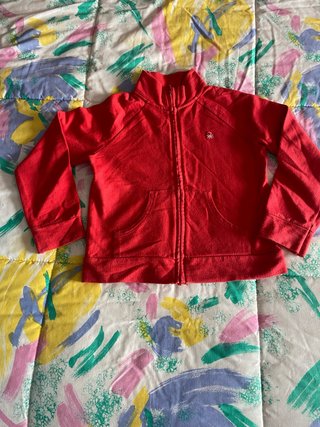 Chaqueta deportiva roja Benetton