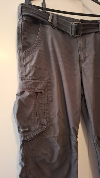 Pantalón Cargo Trekking Hombre Gris 48