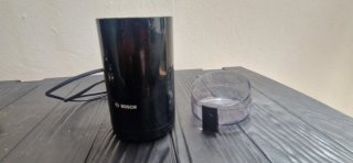 Cafetera DeLonghi + Molinillo Bosch DE REGALO