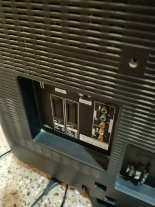 2 Televisores Panasonic y OKI Negros