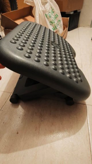 Reposapiés ajustable