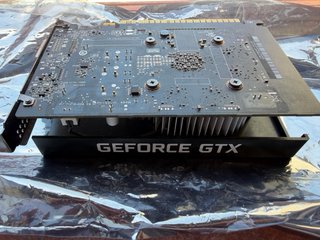HP GTX 1650 4GB + Cable DVI-HDMI