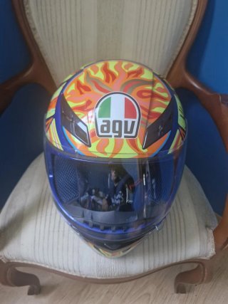 Casco de moto azul