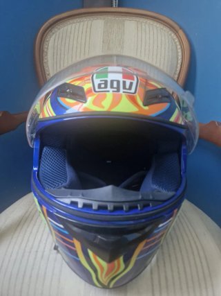 Casco de moto azul