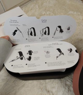 Rizador Dyson Airwrap Beige y Rosa