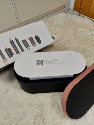 Rizador Dyson Airwrap Beige y Rosa