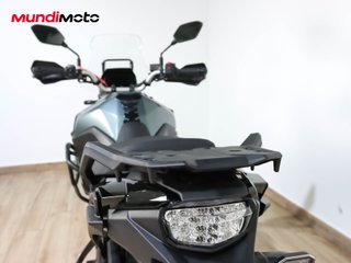 SUZUKI V-STROM 800 TECH