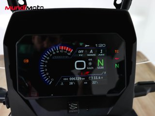 SUZUKI V-STROM 800 TECH