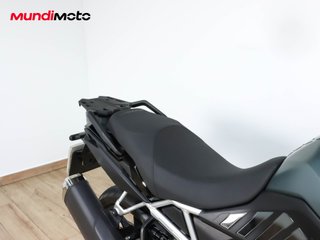 SUZUKI V-STROM 800 TECH