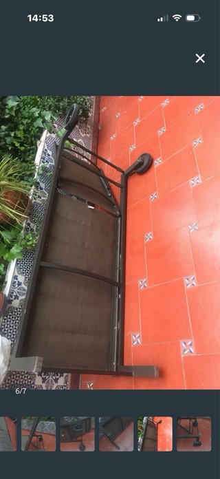 Tumbona reclinable con ruedas