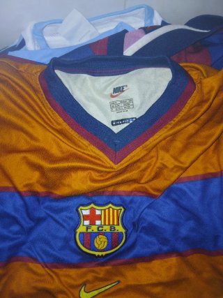 Camisetas de fútbol retro West ham  Barcelona