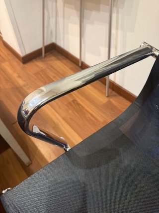 Silla de oficina ergonómica negra