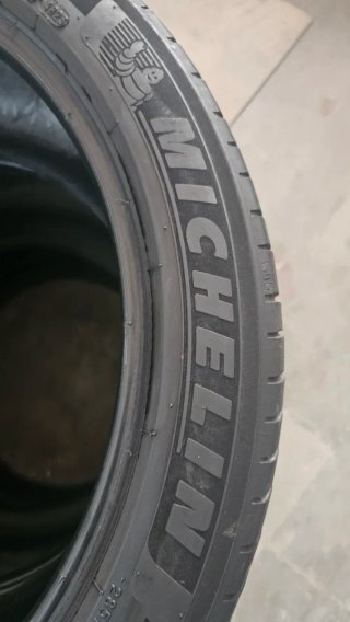 Neumáticos 285 40 22 Michelin PS4 SUV