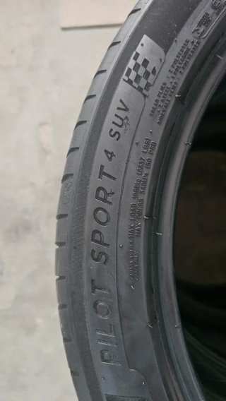 Neumáticos 285 40 22 Michelin PS4 SUV