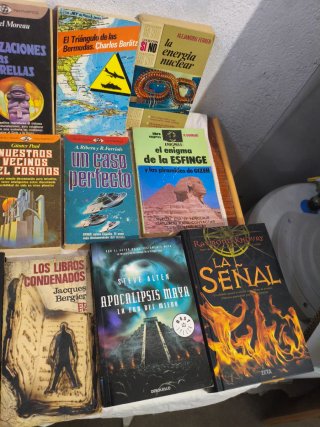 Lote 15 Libros Ciencia Ficción Misterio Ovnis