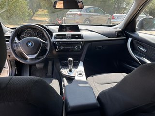 BMW 318i Automatico Familiar 2017