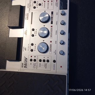 Korg Toneworks AX10G Procesador Señal