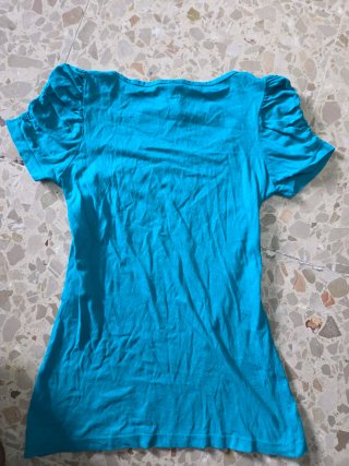 Camiseta Stradivarius azul talla S
