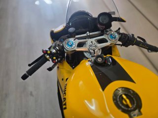 Ducati Panigale V2 1199 R circuito
