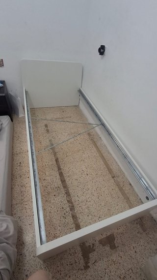 Cama Ikea con somier €60