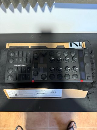 Controlador DJ Native Instruments Traktor X1 MK3