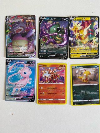 Lote Cartas Pokémon VMAX, V, Entei, Scraggy