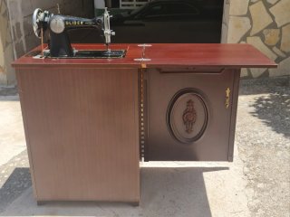 Máquina de coser antigua GLIDER