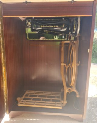 Máquina de coser antigua GLIDER