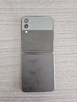 Samsung Galaxy Z Flip 3