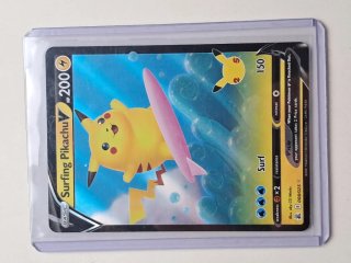 Carta Pokémon Surfing Pikachu V