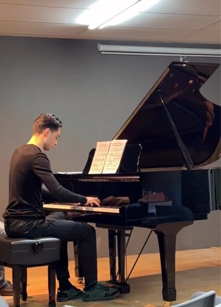 CLASES DE PIANO y PIANISTA ACOMPAÑANTE MADRID